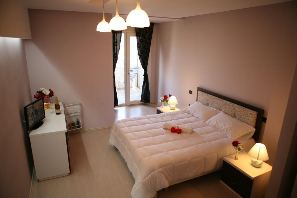 Hotel Albion Durrës 外观 照片