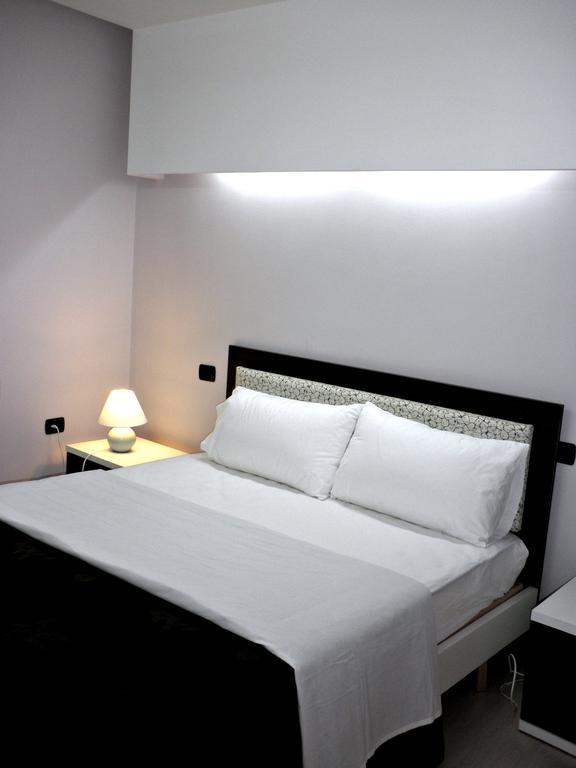 Hotel Albion Durrës 客房 照片
