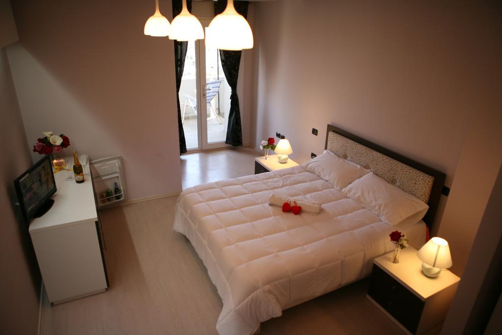 Hotel Albion Durrës 外观 照片